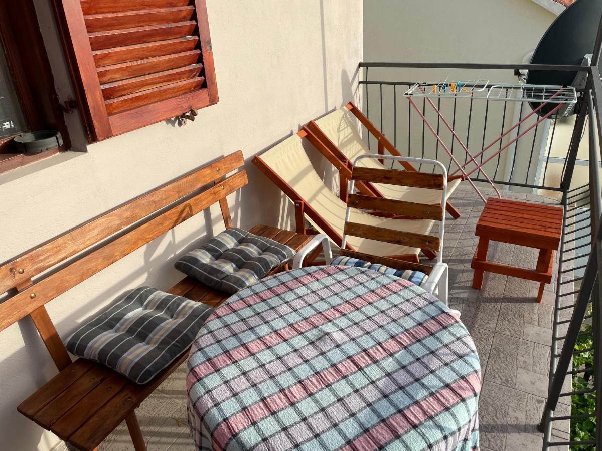 Apartmani Ivana Tivat Ngoại thất bức ảnh