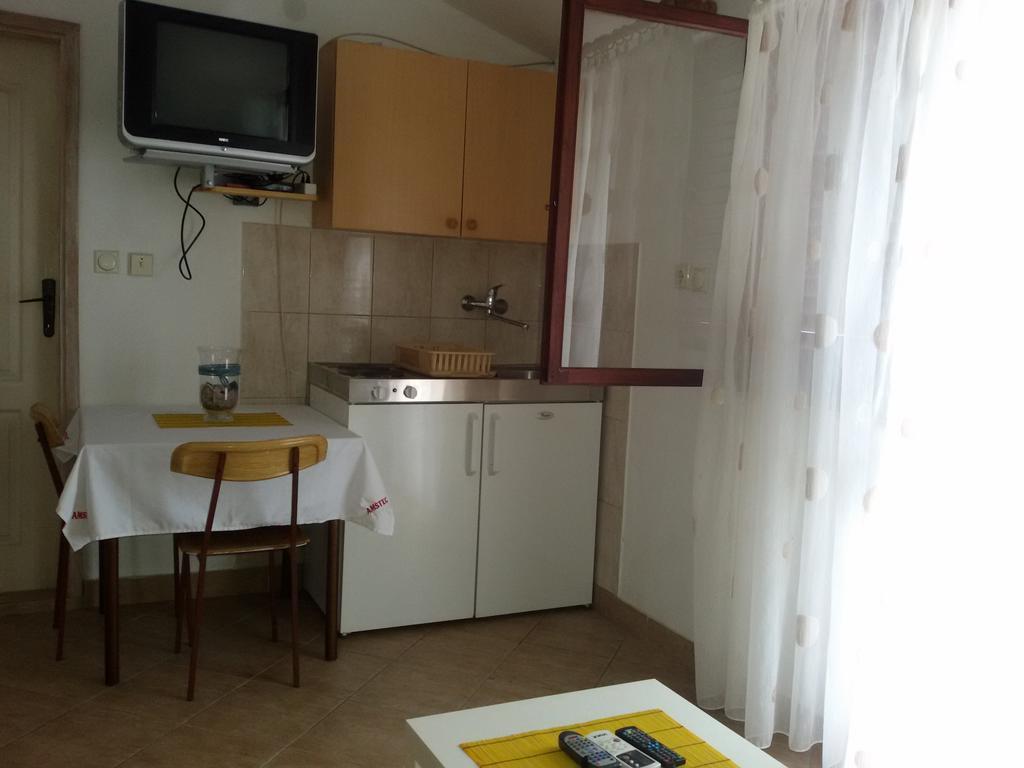 Apartmani Ivana Tivat Ngoại thất bức ảnh